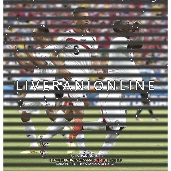 (140614) -- FORTALEZA, June 14, 2014 () -- Costa Rica\'s Joel Campbell (R) celebrates his goal during a Group D match between Uruguay and Costa Rica of 2014 FIFA World Cup at the Estadio Castelao Stadium in Fortaleza, Brazil, June 14, 2014. (/Lui Siu Wai)(pcy) ©PHOTOSHOT/Agenzia Aldo Liverani sas - ITALY ONLY - EDITORIAL USE ONLY - Uruguay vs Costa Rica partita del Gruppo D della Coppa del mondo FIFA 2014 Castelao stadio Estadio a Fortaleza, in Brasile, 14 Giugno 2014