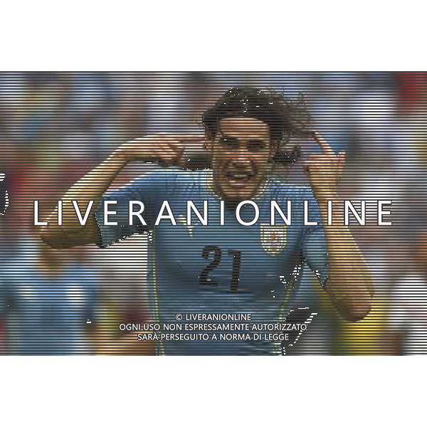 (140614) -- FORTALEZA, June 14, 2014 () -- Uruguay\'s Edinson Cavani celebrates for his goal of a penalty kick during a Group D match between Uruguay and Costa Rica of 2014 FIFA World Cup at the Estadio Castelao Stadium in Fortaleza, Brazil, June 14, 2014. (/Lui Siu Wai)(pcy) ©PHOTOSHOT/Agenzia Aldo Liverani sas - ITALY ONLY - EDITORIAL USE ONLY - Uruguay vs Costa Rica partita del Gruppo D della Coppa del mondo FIFA 2014 Castelao stadio Estadio a Fortaleza, in Brasile, 14 Giugno 2014