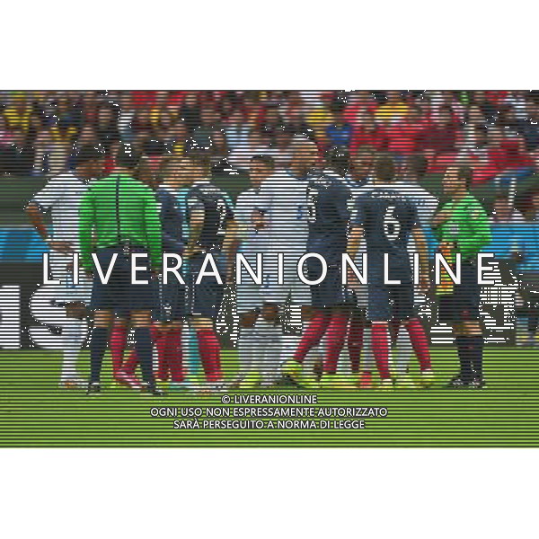 Altercation Paul POGBA / Wilson PALACIOS - 15.06.2014 - France / Honduras - Coupe du Monde 2014 - Photo : Dave Winter / Icon Sport AG ALDO LIVERANI SAS ONLY ITALY