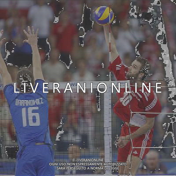 15.06.2014 LODZ - ATLAS ARENA SIATKOWKA MEZCZYNZ , FIVB LIGA SWIATOWA 2014 (FIVB MEN\'S VOLLEYBALL WORLD LEAGUE 2014 ) MECZ POLSKA - WLOCHY (GAME POLAND - ITALY) NZ. MATEUSZ MIKA , MICHELE BARANOWICZ FOTO RADOSLAW JOZWIAK / CYFRASPORT/NEWSPIX.PL --- Newspix.pl ag aldo liverani sas only italy *** Local Caption *** www.newspix.pl mail us: info@newspix.pl call us: 0048 022 23 22 222 --- Polish Picture Agency by Ringier Axel Springer Poland