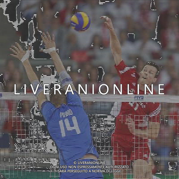 15.06.2014 LODZ - ATLAS ARENA SIATKOWKA MEZCZYNZ , FIVB LIGA SWIATOWA 2014 (FIVB MEN\'S VOLLEYBALL WORLD LEAGUE 2014 ) MECZ POLSKA - WLOCHY (GAME POLAND - ITALY) NZ. MATTEO PIANO , RAFAL BUSZEK FOTO RADOSLAW JOZWIAK / CYFRASPORT/NEWSPIX.PL --- Newspix.pl ag aldo liverani sas only italy *** Local Caption *** www.newspix.pl mail us: info@newspix.pl call us: 0048 022 23 22 222 --- Polish Picture Agency by Ringier Axel Springer Poland
