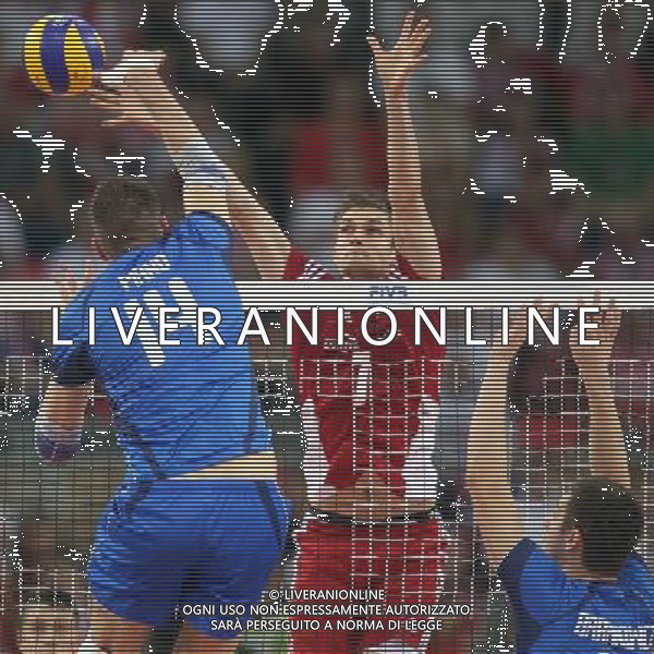 15.06.2014 LODZ - ATLAS ARENA SIATKOWKA MEZCZYNZ, FIVB LIGA SWIATOWA 2014 (FIVB MEN\'S VOLLEYBALL WORLD LEAGUE 2014 ) MECZ POLSKA - WLOCHY (GAME POLAND - ITALY) NZ KAROL KLOS (C) FOTO LUKASZ GROCHALA/CYFRASPORT/NEWSPIX.PL --- Newspix.pl ag aldo liverani sas only italy *** Local Caption *** www.newspix.pl mail us: info@newspix.pl call us: 0048 022 23 22 222 --- Polish Picture Agency by Ringier Axel Springer Poland