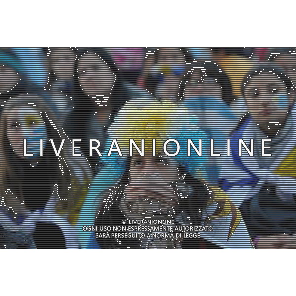 (140614) -- MONTEVIDEO, June 14, 2014 () -- Uruguay\'s fans react while watching a Group D match between Uruguay and Costa Rica of 2014 FIFA World Cup on a screen in Montevideo, capital of Uruguay, on June 14, 2014. Costa Rica won 3-1 over Uruguay on Saturday.(/Nicolas Celaya)(pcy) AG ALDO LIVERANI SAS ONLY ITALY