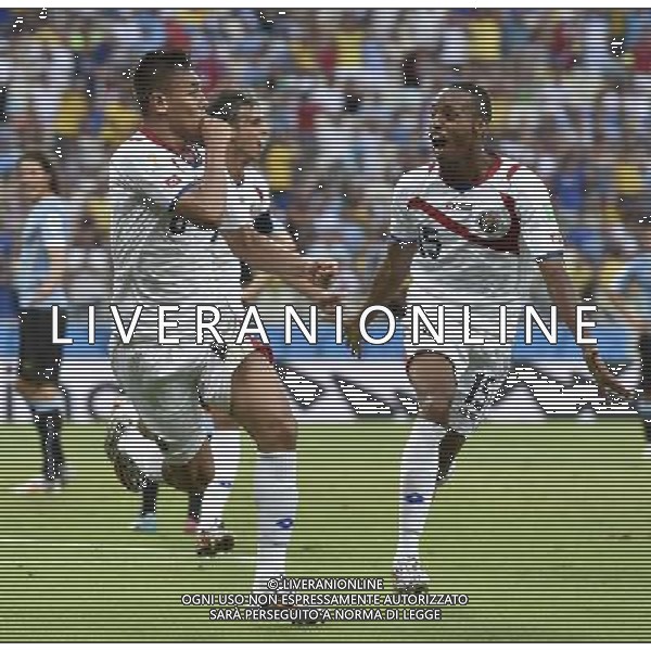 (140614) -- FORTALEZA, June 14, 2014 () -- Costa Rica\'s Oscar Duarte (L) celebrates his goal with his teammate Junior Diaz (R) during a Group D match between Uruguay and Costa Rica of 2014 FIFA World Cup at the Estadio Castelao Stadium in Fortaleza, Brazil, June 14, 2014. (/Lui Siu Wai)(pcy) AG ALDO LIVERANI SAS ONLY ITALY