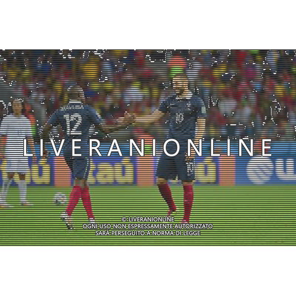 Joie France - Karim BENZEMA / Rio MAVUBA - 15.06.2014 - France / Honduras - Coupe du Monde 2014 - Photo : Dave Winter / Icon Sport /Agenzia Aldo Liverani sas - ONLY ITALY - Francia - Honduras Coppa del Mondo FIFA BRASILE 2014