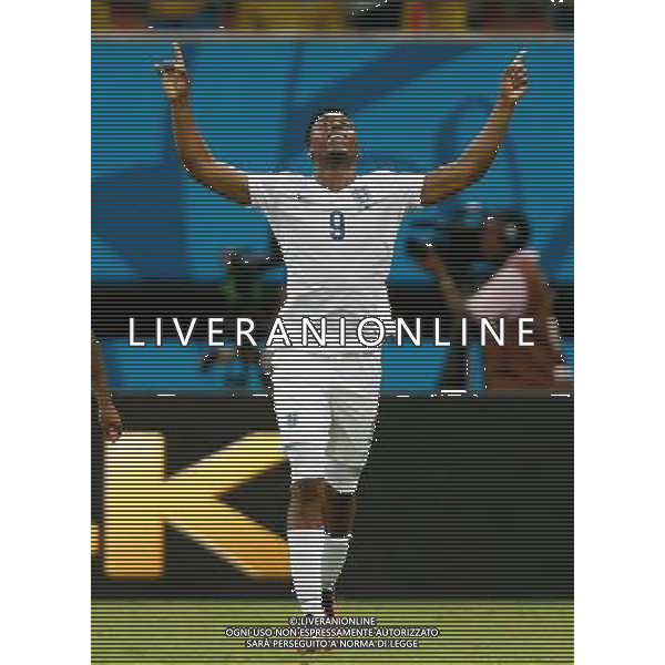 (140614) -- MANAUS, June 14, 2014 () -- England\'s Daniel Sturridge celebrates the goal during a Group D match between England and Italy of 2014 FIFA World Cup in the Arena Amazonia Stadium in Manaus, Brazil, June 14, 2014. (/Wang Lili)(rh) ©PHOTOSHOT/Agenzia Aldo Liverani sas - ITALY ONLY - EDITORIAL USE ONLY - Italia - Inghilterra partita del Gruppo D coppa del mondo 2014 FIFA World Cup Stadio all\'Arena Amazzonia a Manaus, Brasile, 14 giugno 2014
