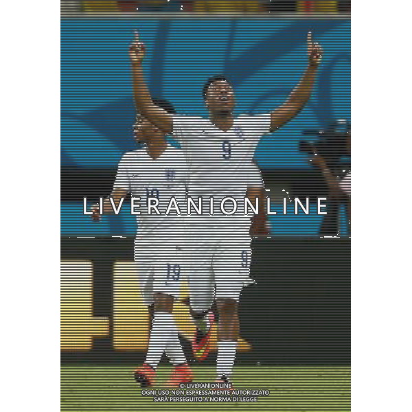 (140614) -- MANAUS, June 14, 2014 () -- England\'s Daniel Sturridge celebrates the goal during a Group D match between England and Italy of 2014 FIFA World Cup in the Arena Amazonia Stadium in Manaus, Brazil, June 14, 2014. (/Wang Lili)(rh) ©PHOTOSHOT/Agenzia Aldo Liverani sas - ITALY ONLY - EDITORIAL USE ONLY - Italia - Inghilterra partita del Gruppo D coppa del mondo 2014 FIFA World Cup Stadio all\'Arena Amazzonia a Manaus, Brasile, 14 giugno 2014