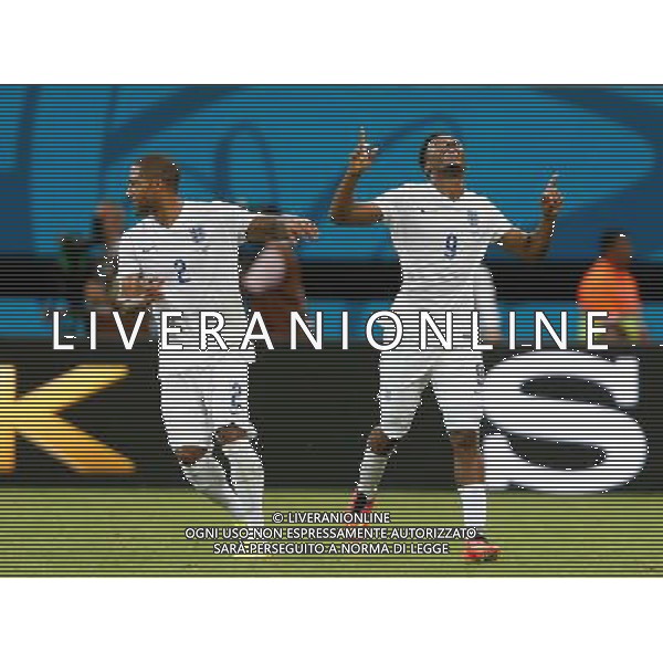 (140614) -- MANAUS, June 14, 2014 () -- England\'s Daniel Sturridge (R) celebrates the goal during a Group D match between England and Italy of 2014 FIFA World Cup in the Arena Amazonia Stadium in Manaus, Brazil, June 14, 2014. (/Wang Lili)(rh) ©PHOTOSHOT/Agenzia Aldo Liverani sas - ITALY ONLY - EDITORIAL USE ONLY - Italia - Inghilterra partita del Gruppo D coppa del mondo 2014 FIFA World Cup Stadio all\'Arena Amazzonia a Manaus, Brasile, 14 giugno 2014