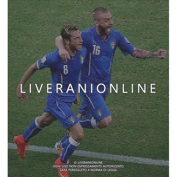 (140614) -- MANAUS, June 14, 2014 () -- Italy\'s Claudio Marchisio (L) celebrates for his goal with his teammate Daniele De Rossi during a Group D match between England and Italy of 2014 FIFA World Cup at the Arena Amazonia Stadium in Manaus, Brazil, June 14, 2014. (/Liao Yujie)(pcy) ©PHOTOSHOT/Agenzia Aldo Liverani sas - ITALY ONLY - EDITORIAL USE ONLY - Italia - Inghilterra partita del Gruppo D coppa del mondo 2014 FIFA World Cup Stadio all\'Arena Amazzonia a Manaus, Brasile, 14 giugno 2014