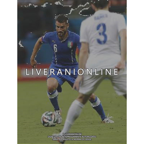 (140614) -- MANAUS, June 14, 2014 () -- Italy\'s Antonio Candreva controls the ball during a Group D match between England and Italy of 2014 FIFA World Cup in the Arena Amazonia Stadium in Manaus, Brazil, June 14, 2014. (/Zhou Lei)(rh) ©PHOTOSHOT/Agenzia Aldo Liverani sas - ITALY ONLY - EDITORIAL USE ONLY - Italia - Inghilterra partita del Gruppo D coppa del mondo 2014 FIFA World Cup Stadio all\'Arena Amazzonia a Manaus, Brasile, 14 giugno 2014