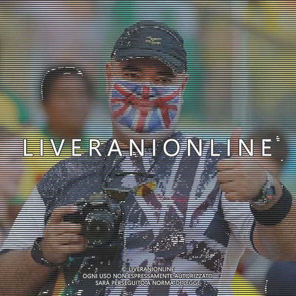 (140614) -- MANAUS, June 14, 2014 (Xinhua) -- An England\'s fan poses before a Group D match between England and Italy of 2014 FIFA World Cup at the Arena Amazonia Stadium in Manaus, Brazil, June 14, 2014. (Xinhua/Xu Zijian)(pcy) ©PHOTOSHOT/Agenzia Aldo Liverani sas - ITALY ONLY - EDITORIAL USE ONLY - Italia - Inghilterra partita del Gruppo D coppa del mondo 2014 FIFA World Cup Stadio all\'Arena Amazzonia a Manaus, Brasile, 14 giugno 2014