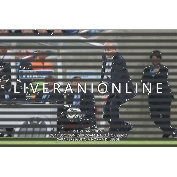 (140615) -- RIO DE JANEIRO, June 15, 2014 () -- Argentina\'s coach Alejandro Sabella throws the ball back to the field during a Group F match between Argentina and Bosnia and Herzegovina of 2014 FIFA World Cup at the Estadio de Maracana Stadium in Rio de Janeiro, Brazil, June 15, 2014. (/Xu Zijian) ©photoshot/Agenzia Aldo Liverani sas - ITALY ONLY - Argentina - Bosnia Erzegovina partita del Gruppo F Coppa del Mondo 2014 FIFA World Cup allo Stadio Maracana\' Stadium di Rio de Janeiro, in Brasile, 15 giugno 2014