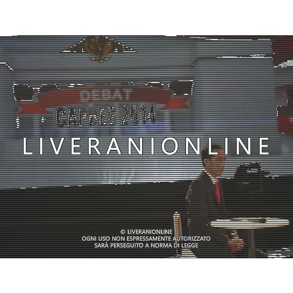 (140615) -- JAKARTA, June 15, 2014 () -- Indonesian presidential candidate Joko Widodo attends the second round of presidential debates in Jakarta, Indonesia, on June 15, 2014. Two candidates and their running mates will have a total of 5 rounds of debates. (/Agung Kuncahya B.) (cy) ©PHOTOSHOT/Agenzia Aldo Liverani sas - ITALY ONLY - EDITORIAL USE ONLY - Didattito dei candidati alle elezioni presidenziali indonesiane a Jakarta, in Indonesia, il 15 giugno 2014