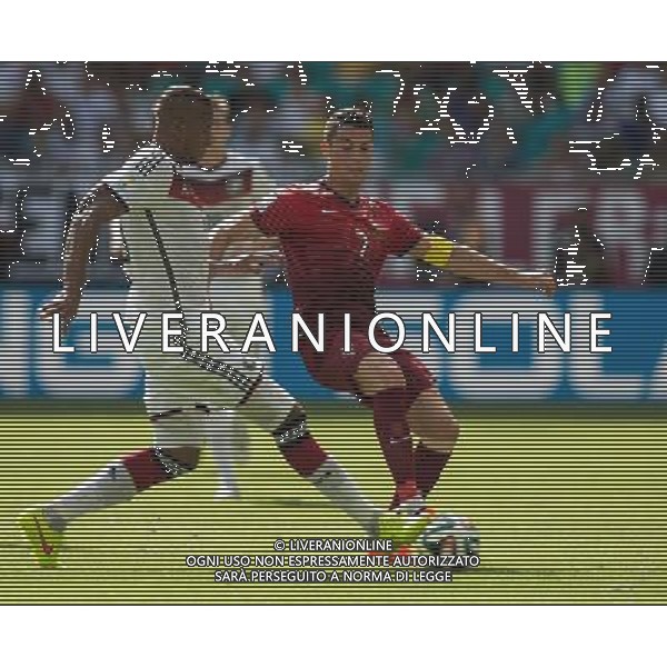 firo : 16.06.2014 Fu§ball, Fussball, WM 2014 Brasilien, Weltmeisterschaft 2014 Brasilien, Football World Championships Brazil 2014, 2014 FIFA WORLD CUP BRAZIL,Brasil,Bresil, Deutschland , Germany , GER - Portugal . Zweikampf Jerome Boateng de Alemania con Cristiano Ronaldo $worldrights Es gelten unsere AGB, einsehbar auf www.firosportphoto.de $ONLY FOR USE IN GERMANY !!! Photo : mexsport copyright by firo sportphoto: Coesfelder Str.207 48249 DŸlmen www.firosportphoto.de / GES Sportphoto/ mail@firosportphoto.de (V o l k s b a n k B o c h u m - W i t t e n ) BLZ.: 430 601 29 Kt. Nr.: 341 117 100 Tel:Ê 02594 - 9916004 Fax:Ê02594 - 9916005 ag aldo liverani sas only italy