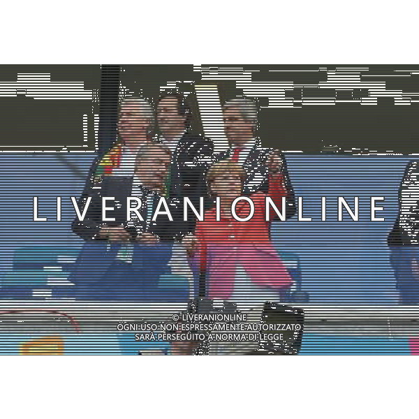 firo : 16.06.2014 Fu§ball, Fussball, WM 2014 Brasilien, Weltmeisterschaft 2014 Brasilien, Football World Championships Brazil 2014, 2014 FIFA WORLD CUP BRAZIL,Brasil,Bresil, GER, Deutschland - POR, Portugal NIERSBACH und MERKEL $worldrights Es gelten unsere AGB, einsehbar auf www.firosportphoto.de copyright by firo sportphoto: Coesfelder Str.207 48249 DŸlmen www.firosportphoto.de / GES Sportphoto/ mail@firosportphoto.de (V o l k s b a n k B o c h u m - W i t t e n ) BLZ.: 430 601 29 Kt. Nr.: 341 117 100 Tel:Ê 02594 - 9916004 Fax:Ê02594 - 9916005 ag aldo liverani sas only italy