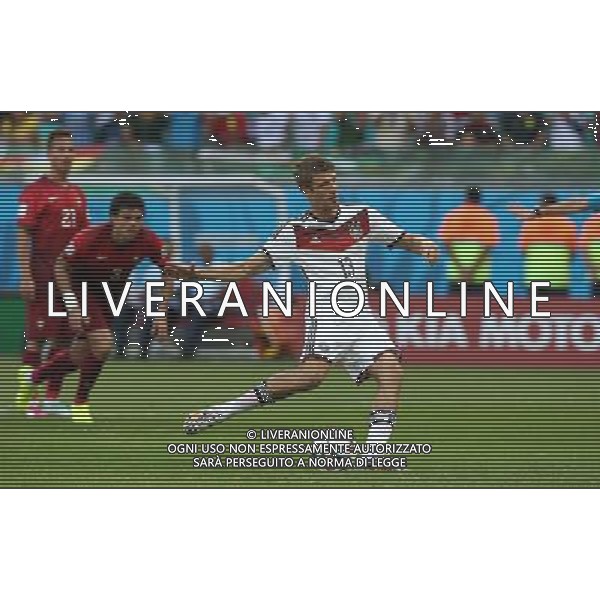 firo : 16.06.2014 Fu§ball, Fussball, WM 2014 Brasilien, Weltmeisterschaft 2014 Brasilien, Football World Championships Brazil 2014, 2014 FIFA WORLD CUP BRAZIL,Brasil,Bresil, GER, Deutschland - POR, Portugal Tor zum 1:0 per Elfmeter durch M†LLER $worldrights Es gelten unsere AGB, einsehbar auf www.firosportphoto.de copyright by firo sportphoto: Coesfelder Str.207 48249 DŸlmen www.firosportphoto.de / GES Sportphoto/ mail@firosportphoto.de (V o l k s b a n k B o c h u m - W i t t e n ) BLZ.: 430 601 29 Kt. Nr.: 341 117 100 Tel:Ê 02594 - 9916004 Fax:Ê02594 - 9916005 ag aldo liverani sas only italy