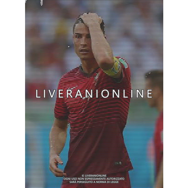 firo : 16.06.2014 Fu§ball, Fussball, WM 2014 Brasilien, Weltmeisterschaft 2014 Brasilien, Football World Championships Brazil 2014, 2014 FIFA WORLD CUP BRAZIL,Brasil,Bresil, Deutschland , Germany , GER - Portugal . Gestik EnttŠuscht EnttŠuschung bei Cristiano Ronaldo $worldrights Es gelten unsere AGB, einsehbar auf www.firosportphoto.de $ONLY FOR USE IN GERMANY !!! Photo : backpages copyright by firo sportphoto: Coesfelder Str.207 48249 DŸlmen www.firosportphoto.de / GES Sportphoto/ mail@firosportphoto.de (V o l k s b a n k B o c h u m - W i t t e n ) BLZ.: 430 601 29 Kt. Nr.: 341 117 100 Tel:Ê 02594 - 9916004 Fax:Ê02594 - 9916005 AG ALDO LIVERANI SAS ONLY ITALY