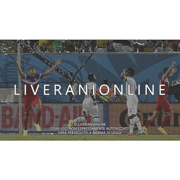 (140616) -- NATAL, June 16, 2014 () -- John Brooks (1st L) of U.S. celebrates for his goal during a Group G match between Ghana and U.S. of 2014 FIFA World Cup at the Estadio das Dunas Stadium in Natal, Brazil, June 16, 2014. U.S. won 2-1 over Ghana on Monday. (/Lui Siu Wai)(pcy) AG ALDO LIVERANI SAS ONLY ITALY