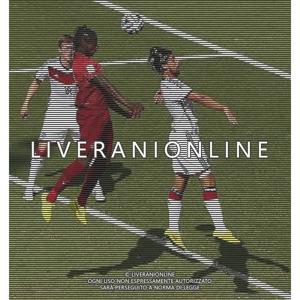 (140616) -- SALVADOR, June 16, 2014 () -- Portugal\'s Eder jumps for a header during a Group G match between Germany and Portugal of 2014 FIFA World Cup at the Arena Fonte Nova Stadium in Salvador, Brazil, June 16, 2014. Germany won 4-0 over Portugal on Monday.(/Liu Bin)(rh) AG ALDO LIVERANI SAS ONLY ITALY