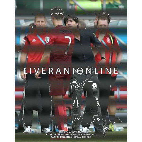 (140616) -- SALVADOR, June 16, 2014 () -- Germany\'s coach Joachim Loew (R) shakes hands with Portugal\'s Cristiano Ronaldo during a Group G match between Germany and Portugal of 2014 FIFA World Cup at the Arena Fonte Nova Stadium in Salvador, Brazil, June 16, 2014. (/Cao Can)(rh) AG ALDO LIVERANI SAS ONLY ITALY