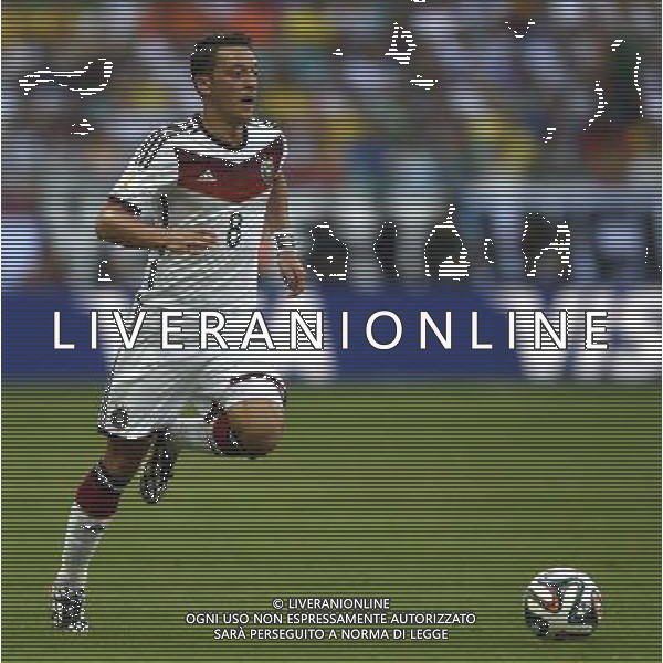 (140616) -- SALVADOR, June 16, 2014 () -- Germany\'s Mesut Ozil runs with the ball during a Group G match between Germany and Portugal of 2014 FIFA World Cup at the Arena Fonte Nova Stadium in Salvador, Brazil, June 16, 2014. (/Yang Lei)(xzj) AG ALDO LIVERANI SAS ONLY ITALY