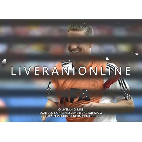 (140616) -- SALVADOR, June 16, 2014 () -- Germany\'s Bastian Schweinsteiger is seen during warm-up prior to a Group G match between Germany and Portugal of 2014 FIFA World Cup at the Arena Fonte Nova Stadium in Salvador, Brazil, June 16, 2014. (/Yang Lei)(xzj) AG ALDO LIVERANI SAS ONLY ITALY