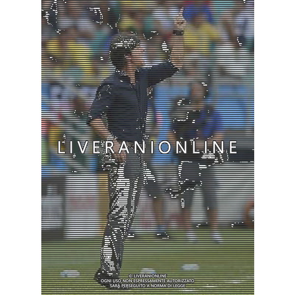 (140616) -- SALVADOR, June 16, 2014 () -- Germany\'s head coach Joachim Loew gives instructions during a Group G match between Germany and Portugal of 2014 FIFA World Cup at the Arena Fonte Nova Stadium in Salvador, Brazil, June 16, 2014. (/Yang Lei)(xzj) AG ALDO LIVERANI SAS ONLY ITALY