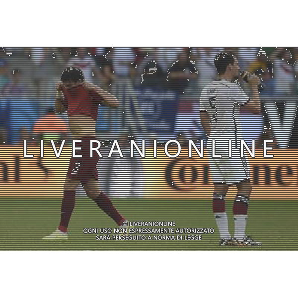 (140616) -- SALVADOR, June 16, 2014 () -- Portugal\'s Pepe (L) is sent off by a red card during a Group G match between Germany and Portugal of 2014 FIFA World Cup at the Arena Fonte Nova Stadium in Salvador, Brazil, June 16, 2014. (/Yang Lei)(xzj) AG ALDO LIVERANI SAS ONLY ITALY