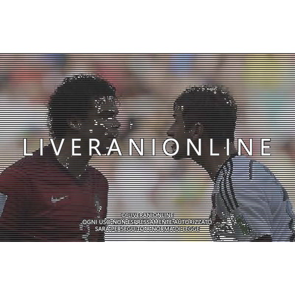 (140616) -- SALVADOR, June 16, 2014 () -- Germany\'s Thomas Muller (R) argues with Portugal\'s Pepe who fouls during a Group G match between Germany and Portugal of 2014 FIFA World Cup at the Arena Fonte Nova Stadium in Salvador, Brazil, June 16, 2014. (/Qi Heng)(pcy) AG ALDO LIVERANI SAS ONLY ITALY