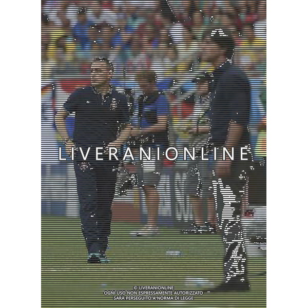 (140616) -- SALVADOR, June 16, 2014 () -- Portugal\'s coach Paulo Bento (L) look on during a Group G match between Germany and Portugal of 2014 FIFA World Cup at the Arena Fonte Nova Stadium in Salvador, Brazil, June 16, 2014. (/Qi Heng)(pcy) AG ALDO LIVERANI SAS ONLY ITALY