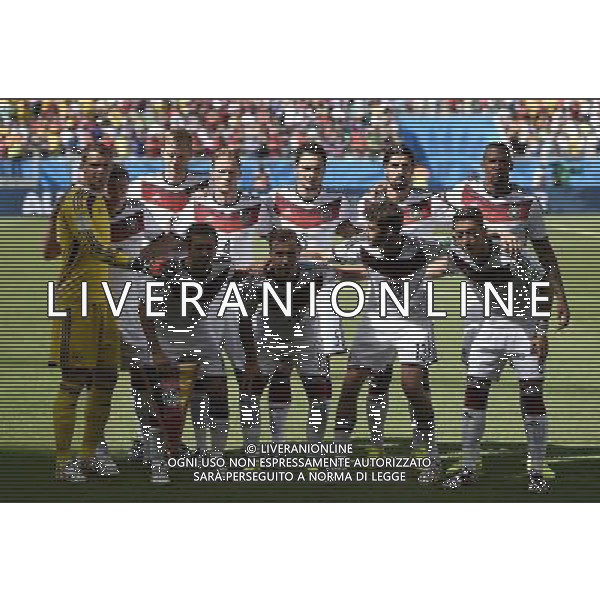 (140616) -- SALVADOR, June 16, 2014 () -- Germany\'s national team players pose for a group photo before a Group G match between Germany and Portugal of 2014 FIFA World Cup at the Arena Fonte Nova Stadium in Salvador, Brazil, June 16, 2014. (/Qi Heng)(pcy) AG ALDO LIVERANI SAS ONLY ITALY