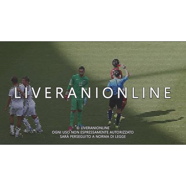 (140616) -- SALVADOR, June 16, 2014 () -- Serbia\'s referee Milorad Mazic gives a red card to Portugal\'s Pepe (R, back) during a Group G match between Germany and Portugal of 2014 FIFA World Cup at the Arena Fonte Nova Stadium in Salvador, Brazil, June 16, 2014. (/Liu Bin)(rh) AG ALDO LIVERANI SAS ONLY ITALY