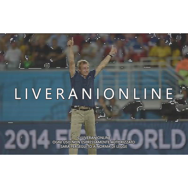 (140616) -- NATAL, June 16, 2014 () -- Coach of U.S. Jurgen Klinsmann celebrates for the victory after a Group G match between Ghana and U.S. of 2014 FIFA World Cup at the Estadio das Dunas Stadium in Natal, Brazil, June 16, 2014. U.S. won 2-1 over Ghana on Monday. (/Guo Yong)(pcy) AG ALDO LIVERANI SAS ONLY ITALY