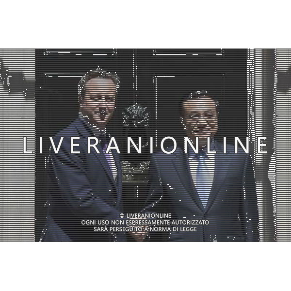Prime Minister David Cameron welcomes Chinese Premier Li Keqiang to Downing Street, London, UK AG ALDO LIVERANI SAS ONLY ITALY