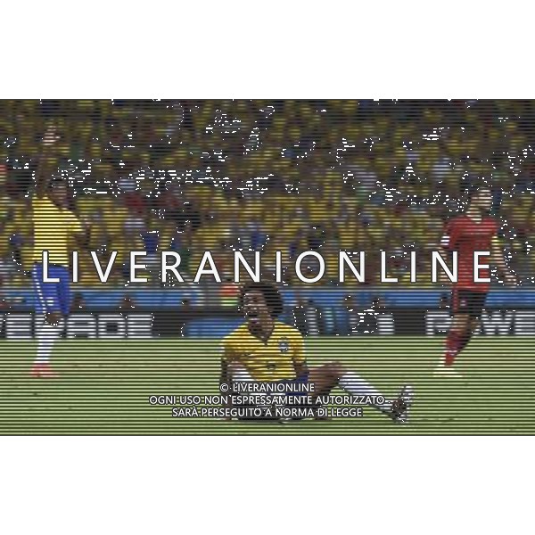 (140617) -- FORTALEZA, June 17, 2014 () -- Brazil\'s Marcelo (C, front) reacts during a Group A match between Brazil and Mexico of 2014 FIFA World Cup at the Estadio Castelao Stadium in Fortaleza, Brazil, June 17, 2014. The match concluded 0-0. (/Lui Siu Wai)(xzj) AG ALDO LIVERANI SAS ONLY ITALY