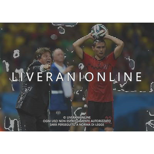 (140617) -- FORTALEZA, June 17, 2014 () -- Mexico\'s coach Miguel Herrera (L) reacts during a Group A match between Brazil and Mexico of 2014 FIFA World Cup at the Estadio Castelao Stadium in Fortaleza, Brazil, June 17, 2014.(/Guo Yong)(rh) AG ALDO LIVERANI SAS ONLY ITALY