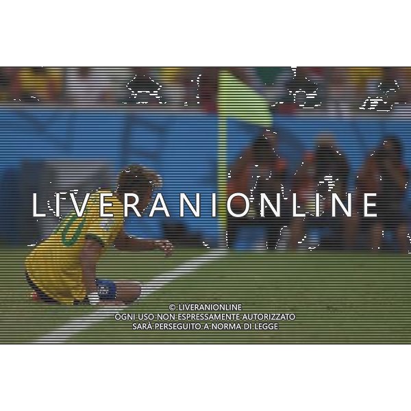 (140617) -- FORTALEZA, June 17, 2014 () -- Brazil\'s Neymar falls down during a Group A match between Brazil and Mexico of 2014 FIFA World Cup at the Estadio Castelao Stadium in Fortaleza, Brazil, June 17, 2014.(/Guo Yong)(rh) AG ALDO LIVERANI SAS ONLY ITALY