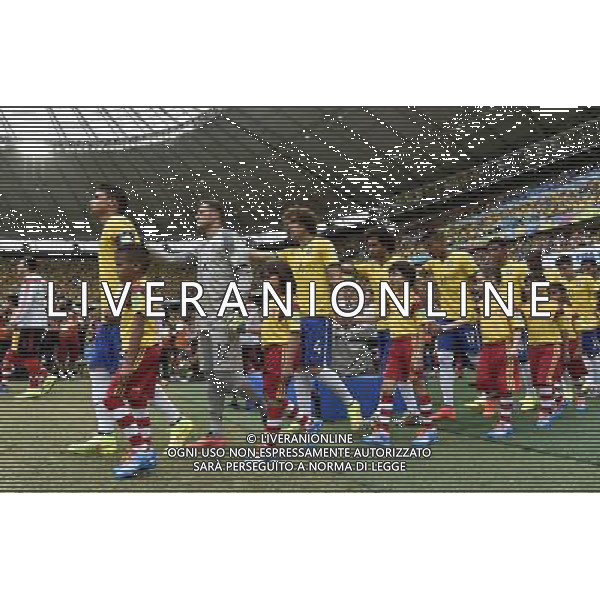 (140617) -- FORTALEZA, June 17, 2014 () -- Brazil\'s attend a Group A match between Brazil and Mexico of 2014 FIFA World Cup at the Estadio Castelao Stadium in Fortaleza, Brazil, June 17, 2014.(/Lui Siu Wai)(rh) AG ALDO LIVERANI SAS ONLY ITALY