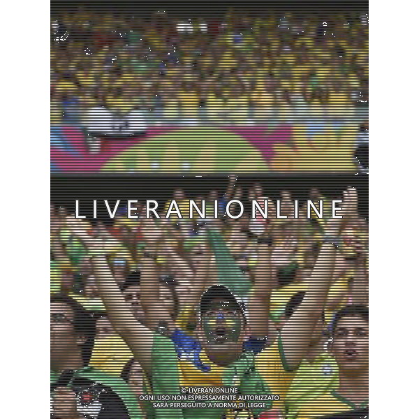 (140617) -- FORTALEZA, June 17, 2014 () -- Fans of team Brazil cheer prior to a Group A match between Brazil and Mexico of 2014 FIFA World Cup at the Estadio Castelao Stadium in Fortaleza, Brazil, June 17, 2014.(/Lui Siu Wai)(xzj) AG ALDO LIVERANI SAS ONLY ITALY