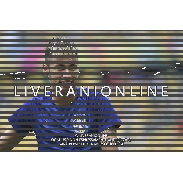 (140617) -- FORTALEZA, June 17, 2014 () -- Brazil\'s Neymar reacts during a warm-up session prior to a Group A match between Brazil and Mexico of 2014 FIFA World Cup at the Estadio Castelao Stadium in Fortaleza, Brazil, June 17, 2014.(/Lui Siu Wai)(xzj) AG ALDO LIVERANI SAS ONLY ITALY