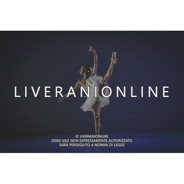 Dada Masilo - Swan Lake Sadler\'s wells 17-06-14, London Dancers NICOLA HASKINS DADA MASILO SONGEZO MCILIZEI LLEWELLYN MNGUNI KYLE ROSSOUW SHREEN NEBULA AG ALDO LIVERANI SAS ONLY ITALY