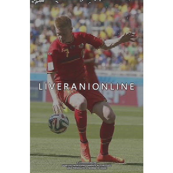 (140617) -- BELO HORIZONTE, June 17, 2014 () -- Belgium\'s Kevin De Bruyne dribbles during a Group H match between Belgium and Algeria of 2014 FIFA World Cup at the Estadio Mineirao Stadium in Belo Horizonte, Brazil, June 17, 2014.(/Liu Bin)(xzj) AG ALDO LIVERANI SAS ONLY ITALY