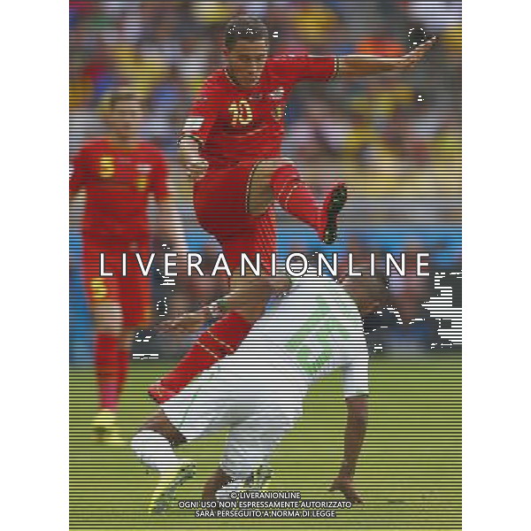 (140617) -- BELO HORIZONTE, June 17, 2014 () -- Belgium\'s Eden Hazard (top) vies with Algeria\'s Hilal Soudani during a Group H match between Belgium and Algeria of 2014 FIFA World Cup at the Estadio Mineirao Stadium in Belo Horizonte, Brazil, June 17, 2014.(/Liu Bin)(xzj) AG ALDO LIVERANI SAS ONLY ITALY