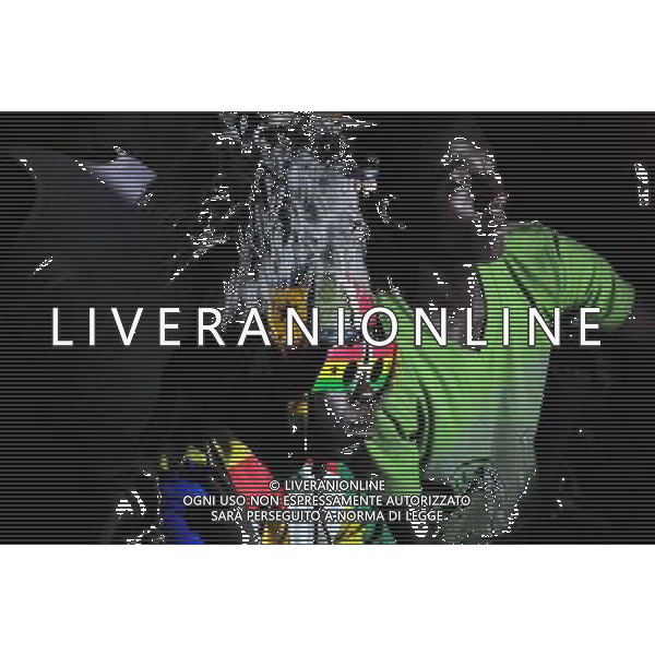 (140617) -- ACCRA, June 17, 2014 () -- Supporters for the national football team of Ghana watch the 2014 Brazil World Cup Group G match between Ghana and the United States at Osu Street of Accra, capital of Ghana, on June 16, 2014. Ghana lost 1-2. (/Lin Xiaowei) ©PHOTOSHOT/Agenzia Aldo Liverani sas - ITALY ONLY - EDITORIAL USE ONLY - tifosi per la squadra nazionale di calcio del Ghana guardano la partita tra il Ghana e gli Stati Uniti Campionato del Mondo Gruppo G Brasile 2014 a Accra, in Ghana, il 16 giugno 2014.