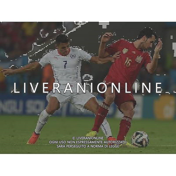 FIFA World Cup Brasile 2014 Gruppo B Rio de Janeiro - 18.06.2014 Spagna-Cile Nella Foto:sanchez busquets /Ph.Vitez-Ag. Aldo Liverani