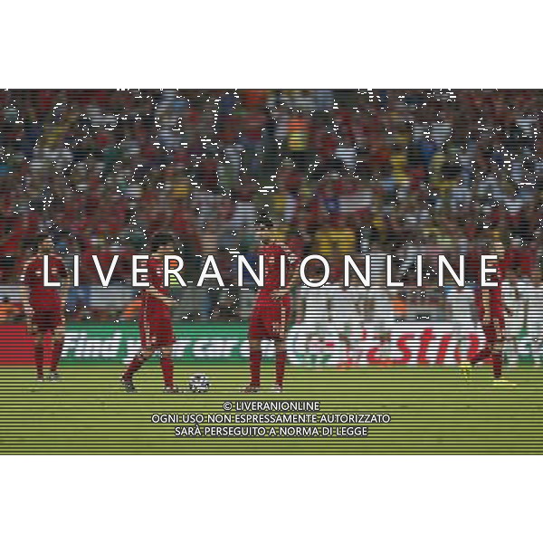 (140618) -- RIO DE JANEIRO, June 18, 2014 () -- Spain\'s players react during a Group B match between Spain and Chile of 2014 FIFA World Cup at the Estadio do Maracana Stadium in Rio de Janeiro, Brazil, June 18, 2014.(/Wang Lili)(rh) ©PHOTOSHOT/Agenzia Aldo Liverani sas - ITALY ONLY - EDITORIAL USE ONLY - Spagna Vs Cile partita del Gruppo B Coppa del Mondo 2014 FIFA a Estadio do Stadio Maracana\' di Rio de Janeiro, in Brasile, 18 Giugno 2014 il Cile ha vinto per 2-0 contro la Spagna