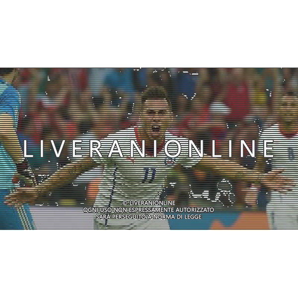 (140618) -- RIO DE JANEIRO, June 18, 2014 () -- Chile\'s Eduardo Vargas celebrates a goal during a Group B match between Spain and Chile of 2014 FIFA World Cup at the Estadio do Maracana Stadium in Rio de Janeiro, Brazil, June 18, 2014.(/Wang Yuguo)(rh) ©PHOTOSHOT/Agenzia Aldo Liverani sas - ITALY ONLY - EDITORIAL USE ONLY - Spagna Vs Cile partita del Gruppo B Coppa del Mondo 2014 FIFA a Estadio do Stadio Maracana\' di Rio de Janeiro, in Brasile, 18 Giugno 2014 il Cile ha vinto per 2-0 contro la Spagna