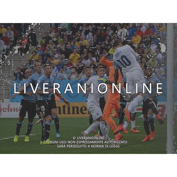 FIFA World Cup Brasile 2014 Gruppo D San Paolo - 19.06.2014 Uruguay-Inghilterra Nella Foto:la clamorosa traversa colpita da rooney /Ph.Vitez-Ag. Aldo Liverani