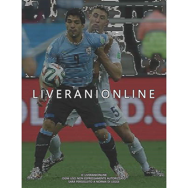 FIFA World Cup Brasile 2014 Gruppo D San Paolo - 19.06.2014 Uruguay-Inghilterra Nella Foto:suarez cahill /Ph.Vitez-Ag. Aldo Liverani