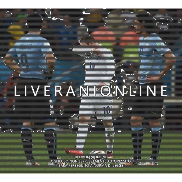FIFA World Cup Brasile 2014 Gruppo D San Paolo - 19.06.2014 Uruguay-Inghilterra Nella Foto:rooney cavani suarez /Ph.Vitez-Ag. Aldo Liverani